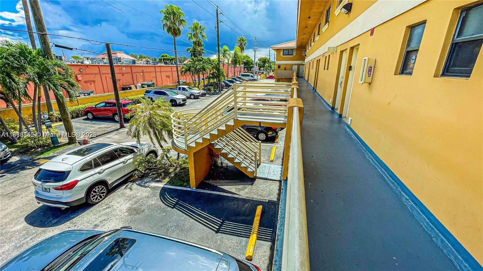 180 Royal Palm Rd # 216, Hialeah Gardens FL 33016