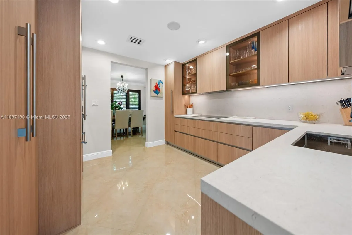 6420 SW 63rd Ter, South Miami FL 33143