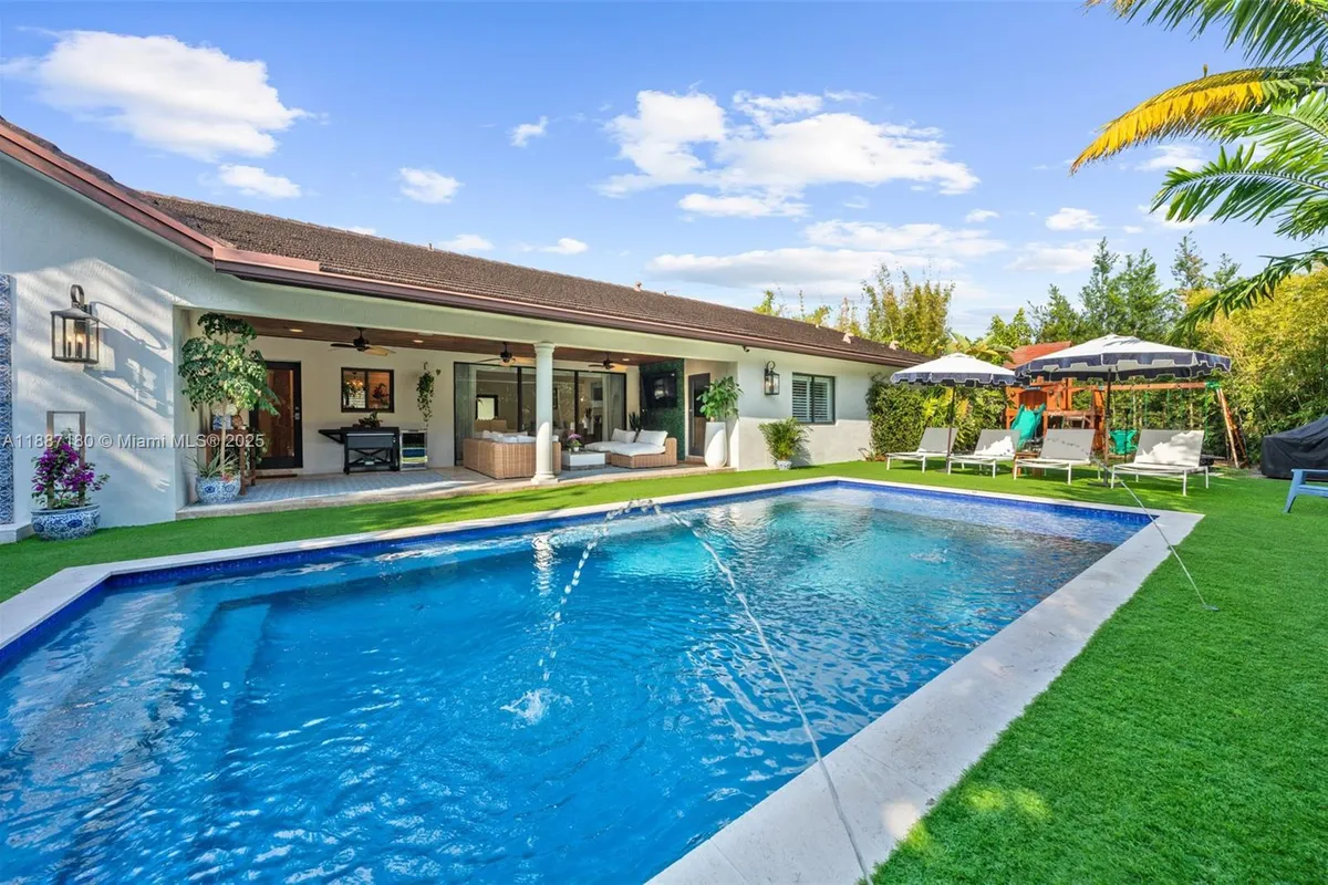 6420 SW 63rd Ter, South Miami FL 33143