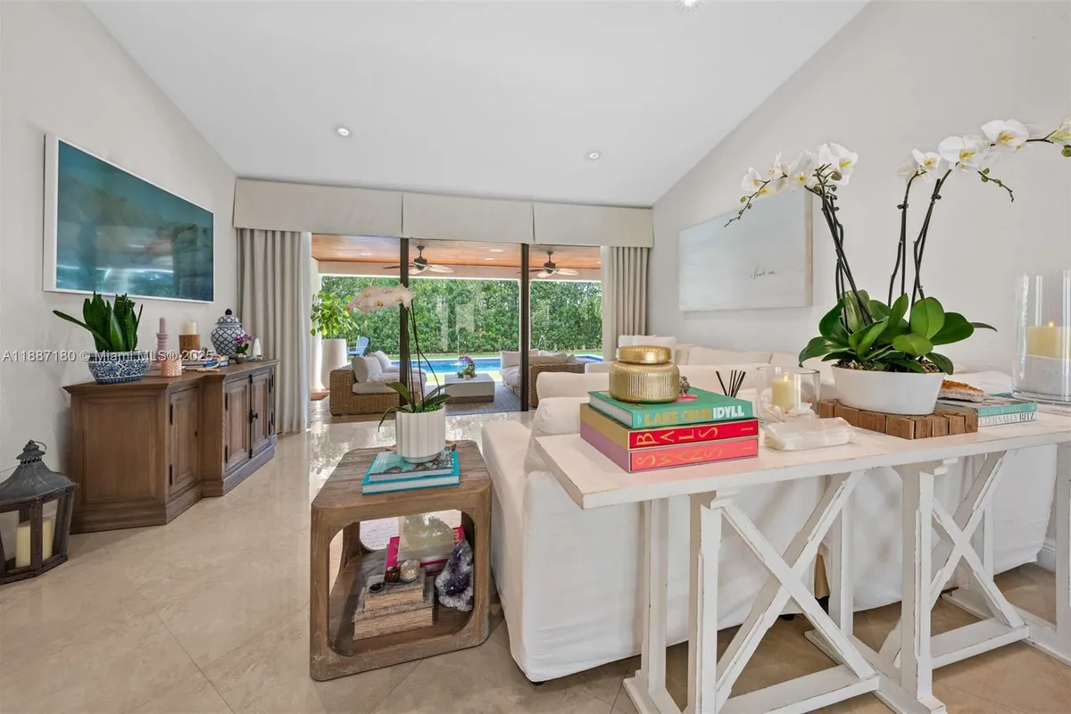 6420 SW 63rd Ter, South Miami FL 33143