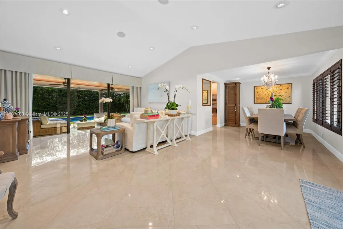 6420 SW 63rd Ter, South Miami FL 33143