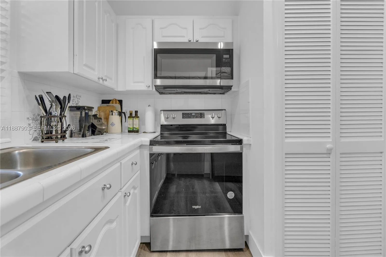 3067 Center St # 17, Miami FL 33133