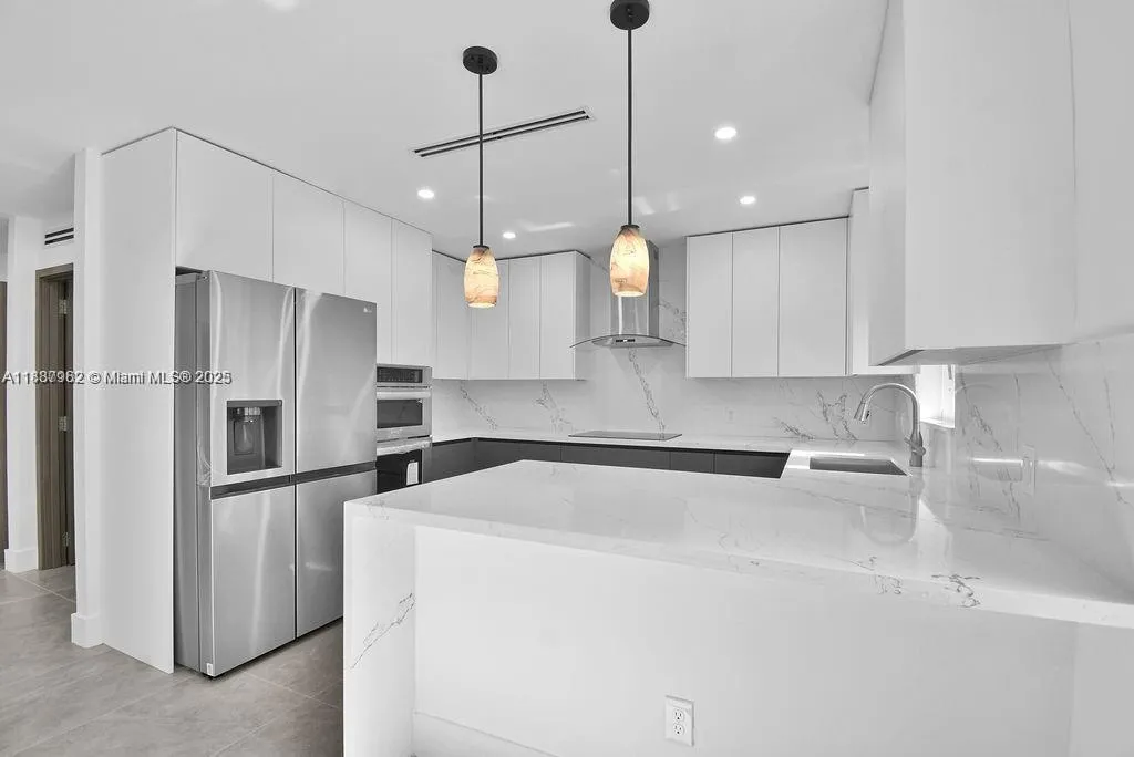 7902 SW 67th Ave, South Miami FL 33143