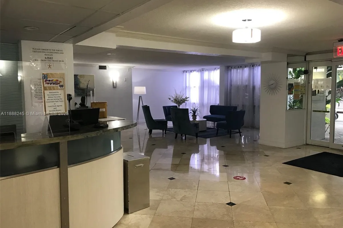 1000 Parkview Dr # 627, Hallandale Beach FL 33009