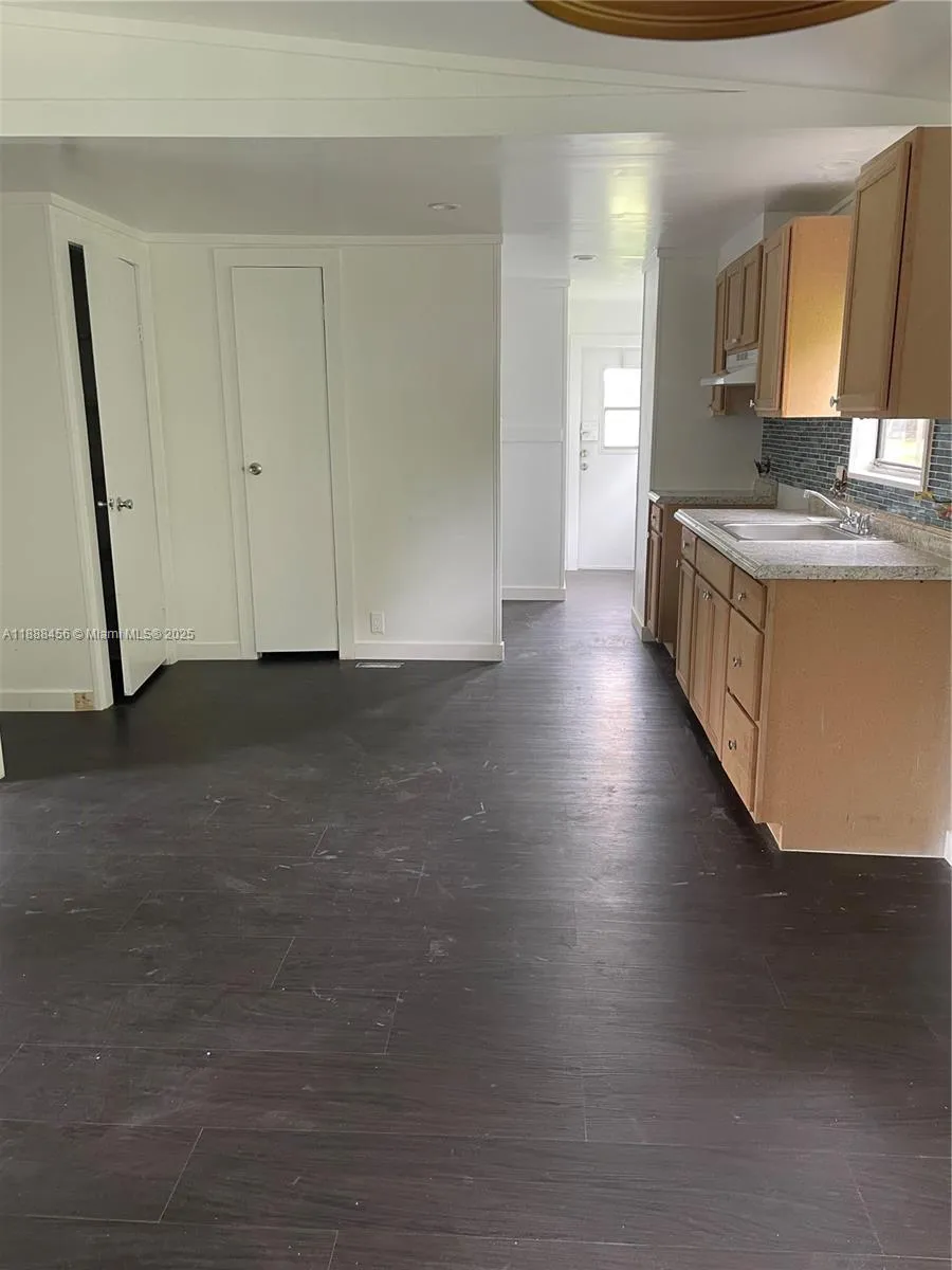 428 Avenue D, Moore Haven FL 33471