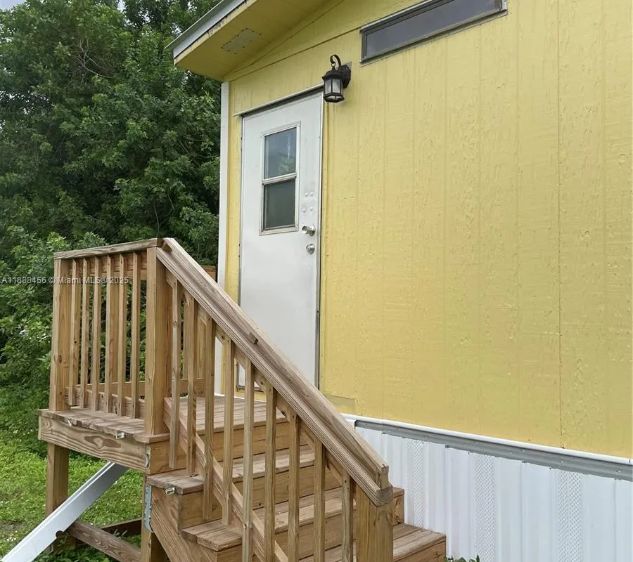 428 Avenue D, Moore Haven FL 33471