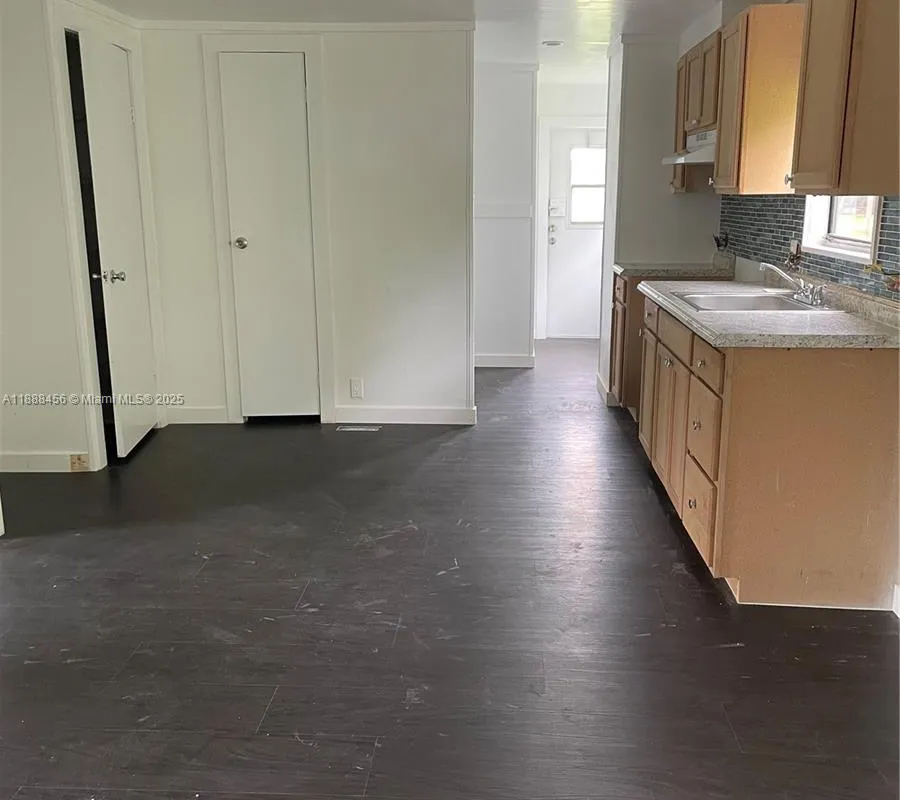 428 Avenue D, Moore Haven FL 33471