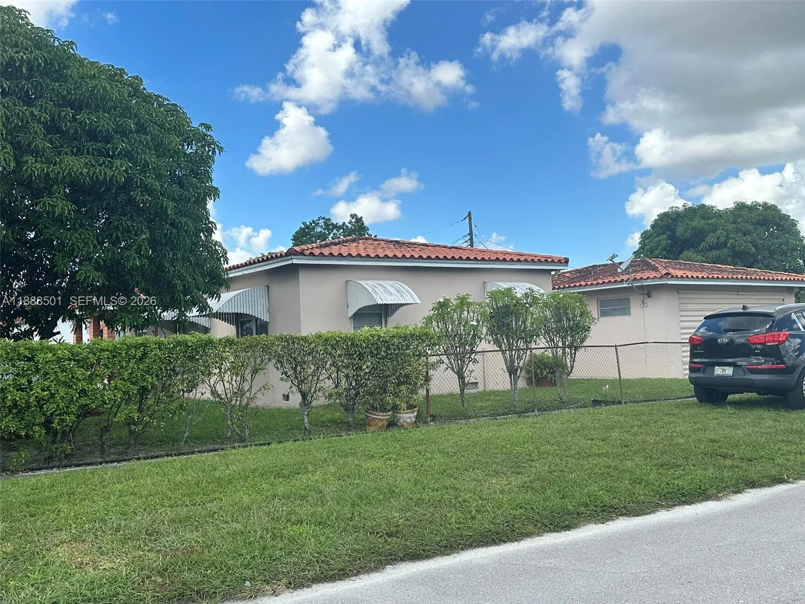 265 W 55th St, Hialeah FL 33012