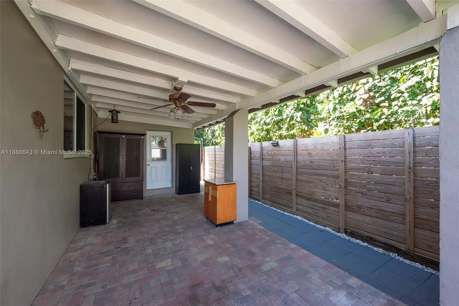 824 NE 17th Ct, Fort Lauderdale FL 33305