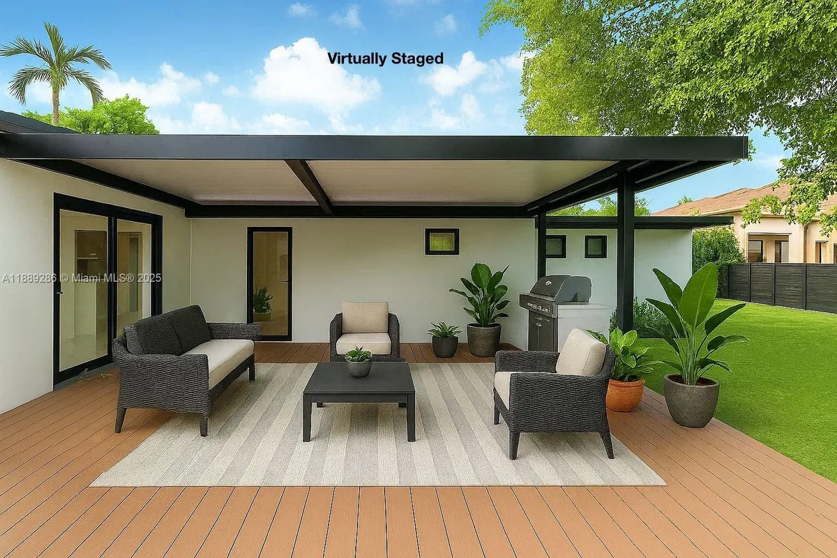 641 Nightingale Ave, Miami Springs FL 33166