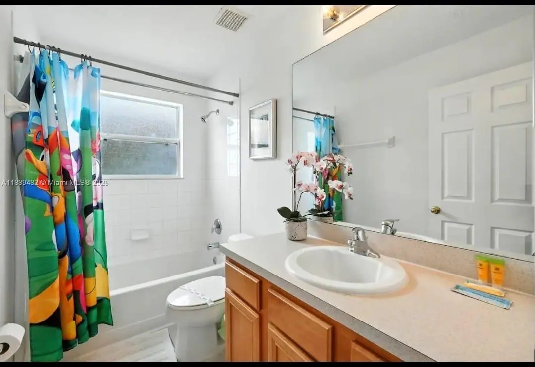 8520 SUNRISE KEY DR, Kissimmee FL 34747