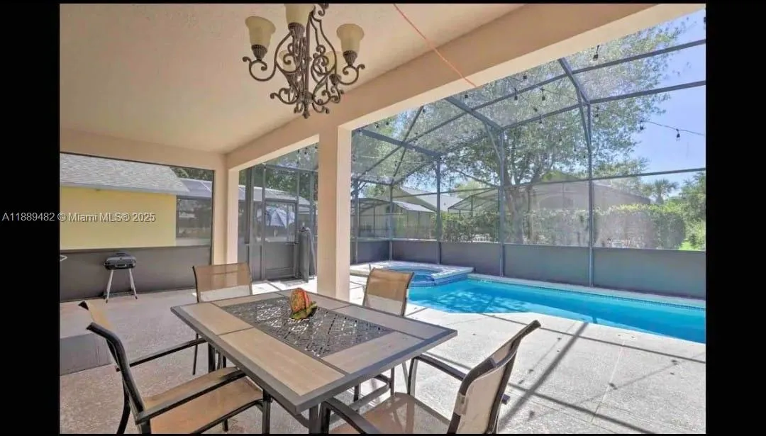 8520 SUNRISE KEY DR, Kissimmee FL 34747