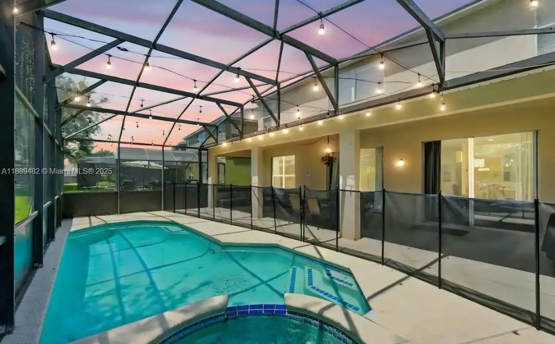 8520 SUNRISE KEY DR, Kissimmee FL 34747