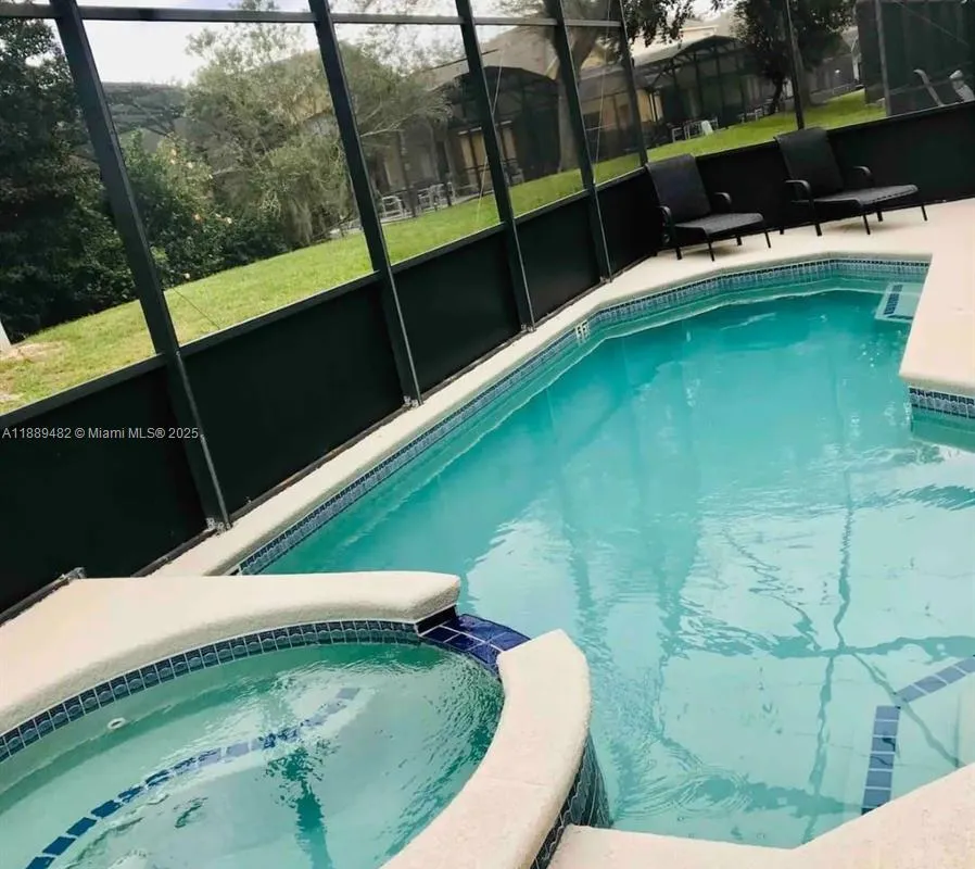 8520 SUNRISE KEY DR, Kissimmee FL 34747