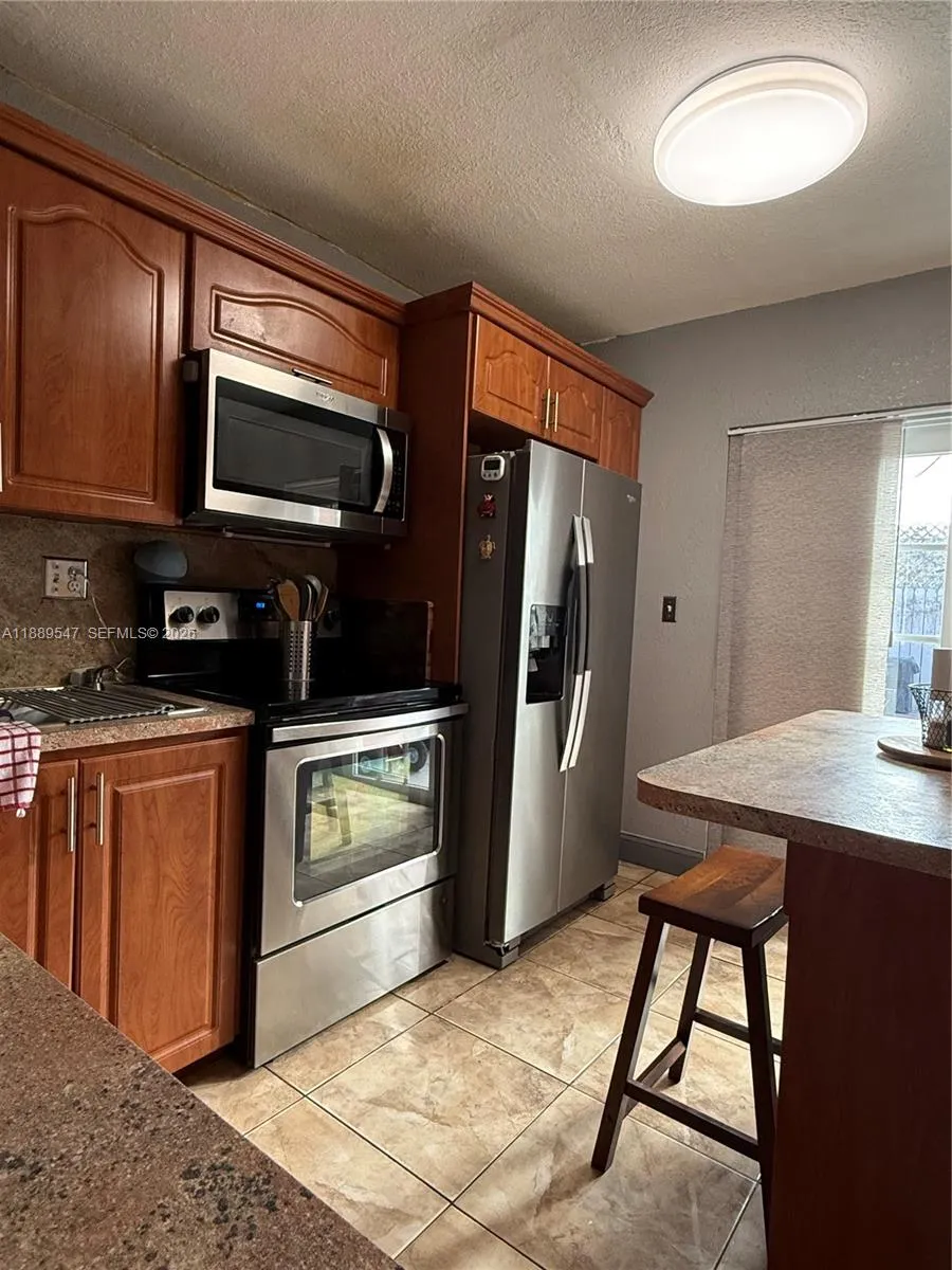 1813 SW 107th Ave # 2408, Miami FL 33165