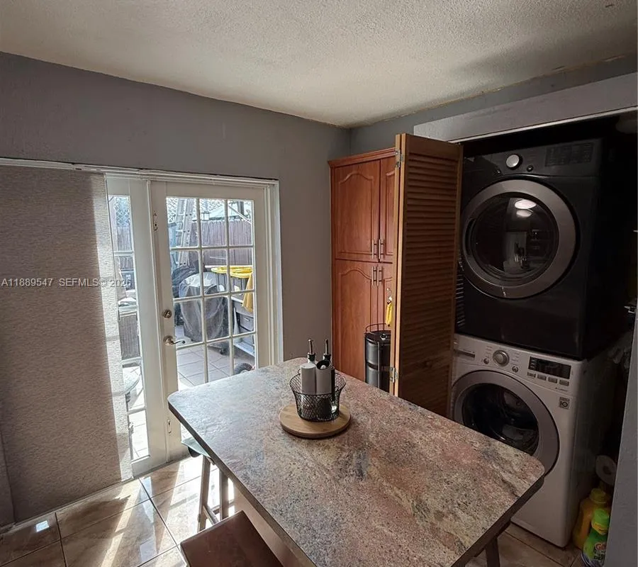 1813 SW 107th Ave # 2408, Miami FL 33165