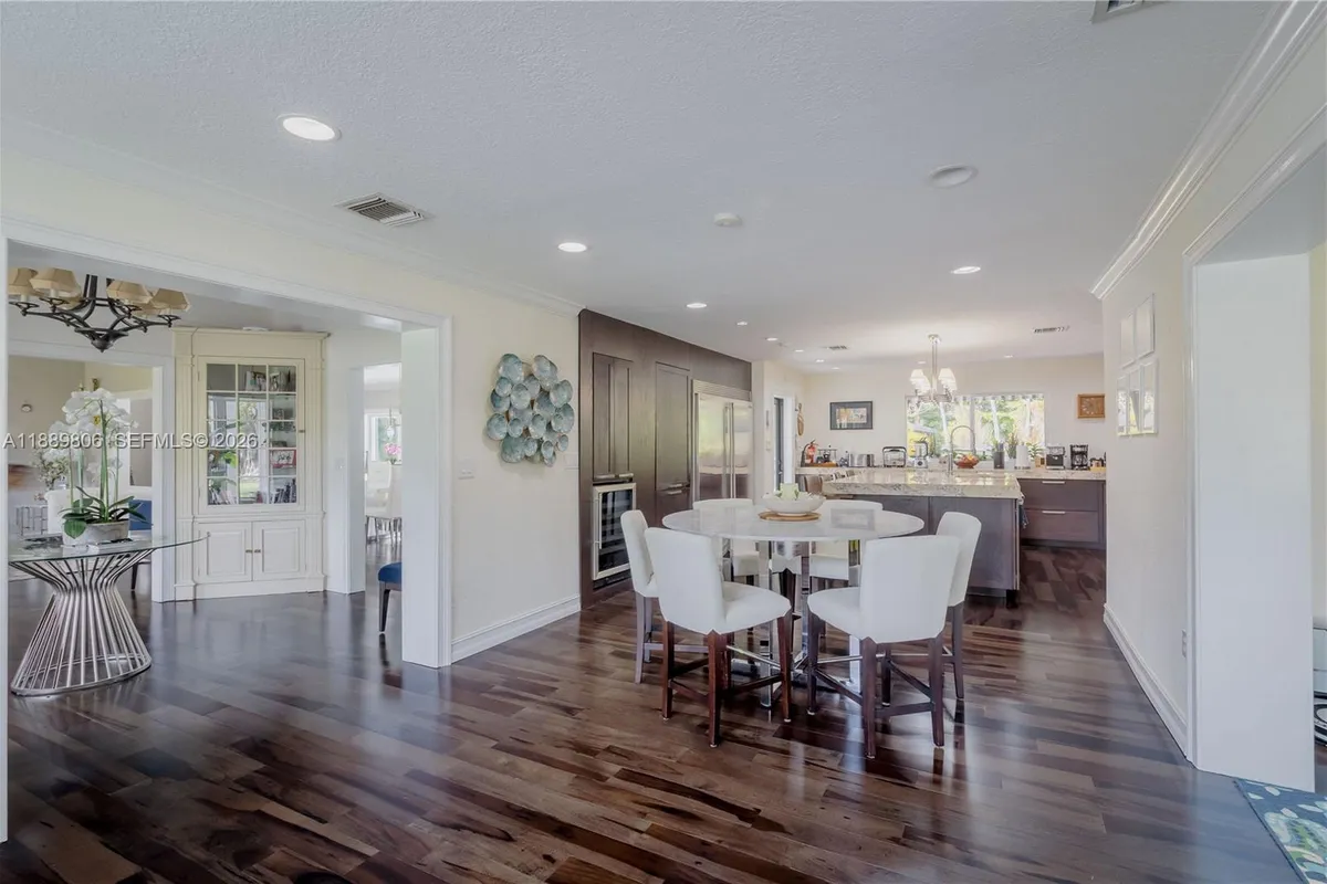 8500 SW 70th St, Miami FL 33143