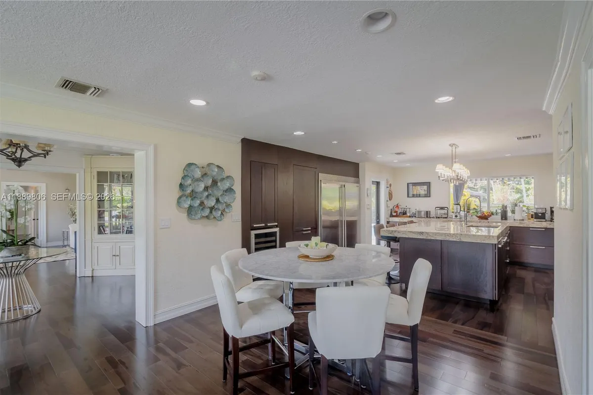 8500 SW 70th St, Miami FL 33143