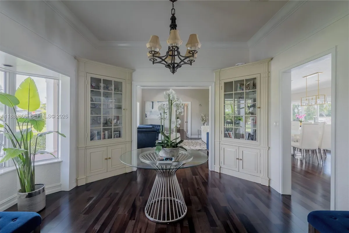 8500 SW 70th St, Miami FL 33143