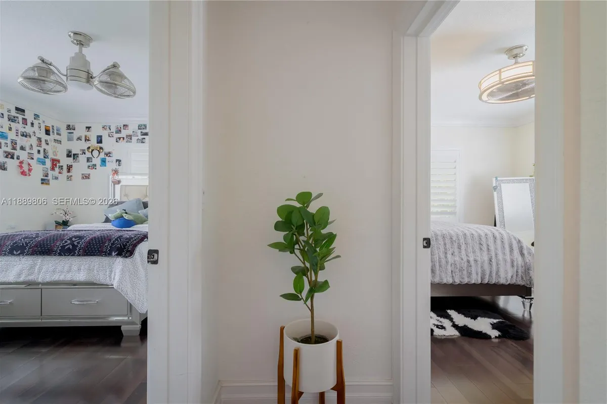 8500 SW 70th St, Miami FL 33143