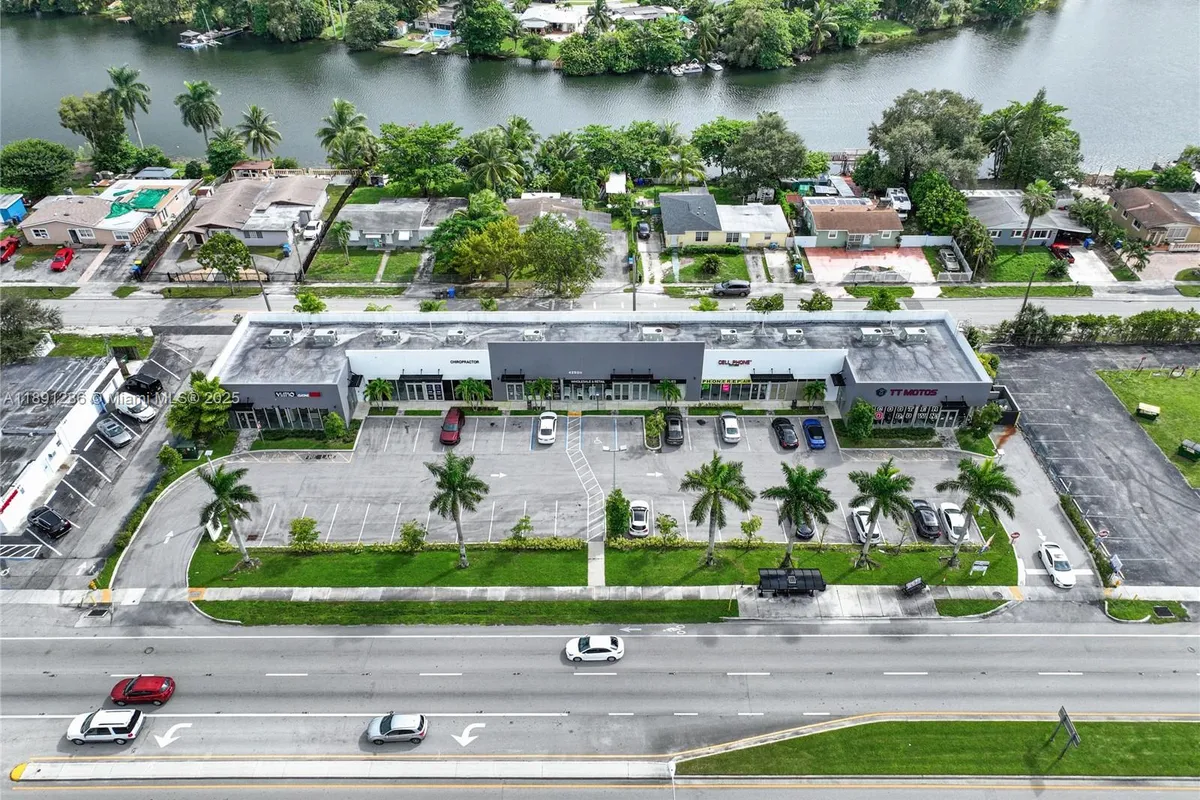 4250 W Hallandale Beach Blvd, Pembroke Park FL 33023