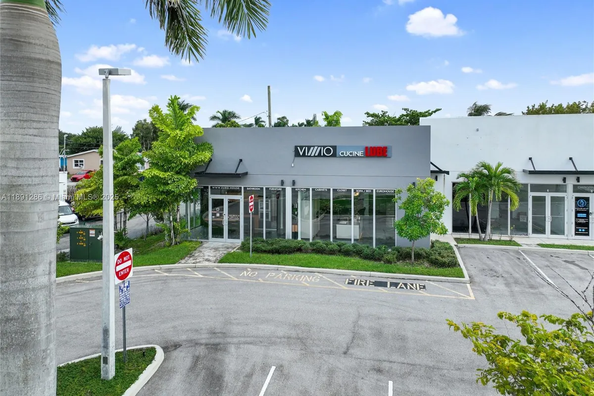 4250 W Hallandale Beach Blvd, Pembroke Park FL 33023