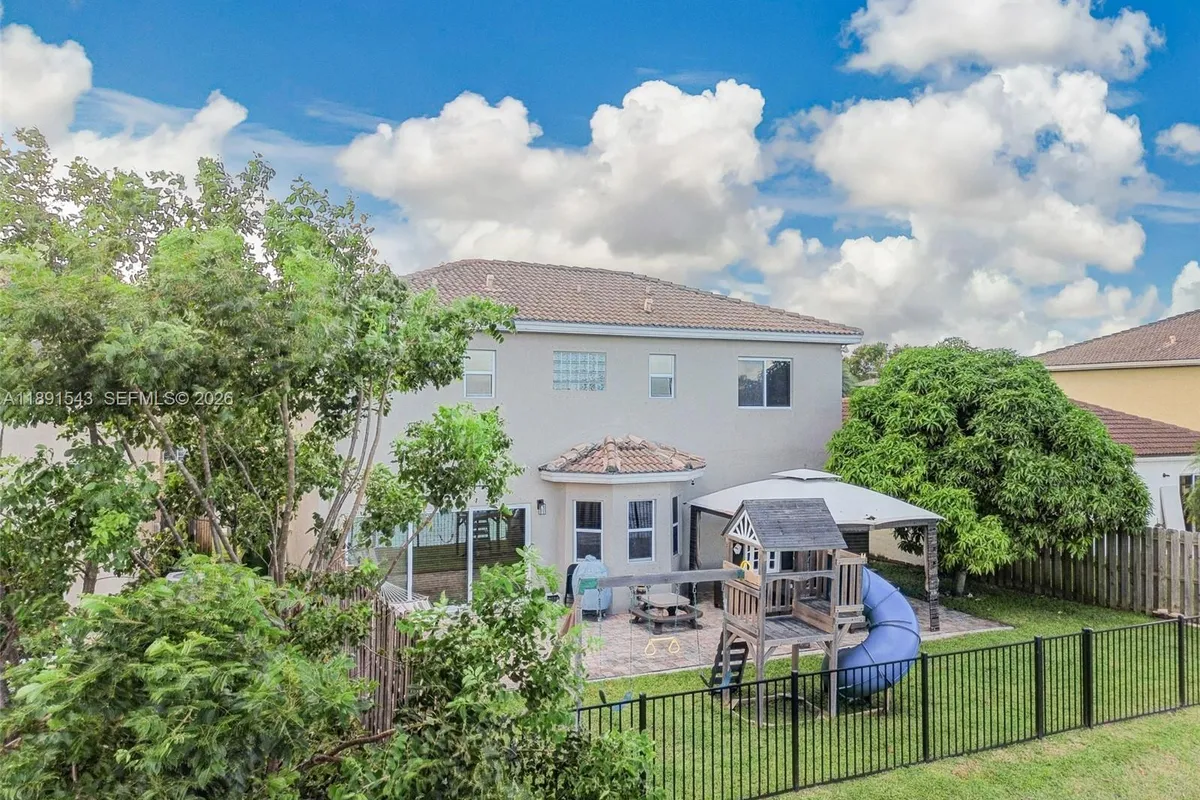 21071 SW 88th Ct, Cutler Bay FL 33189