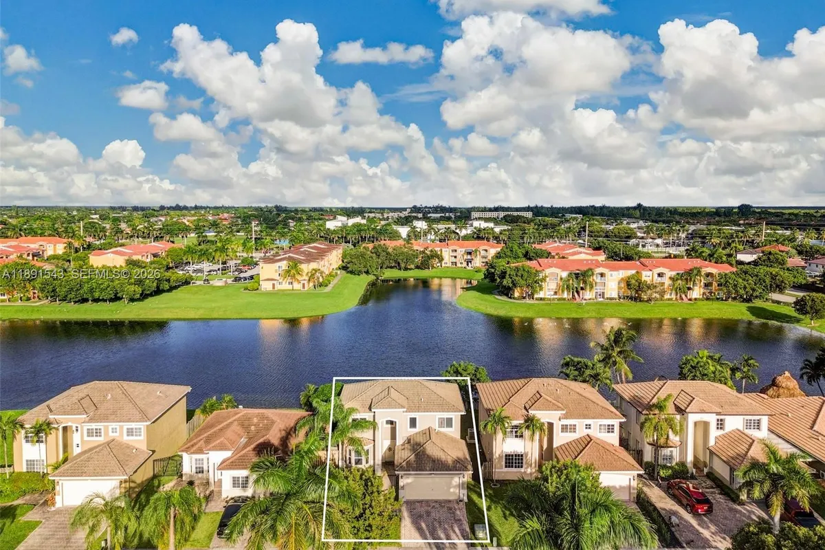 21071 SW 88th Ct, Cutler Bay FL 33189