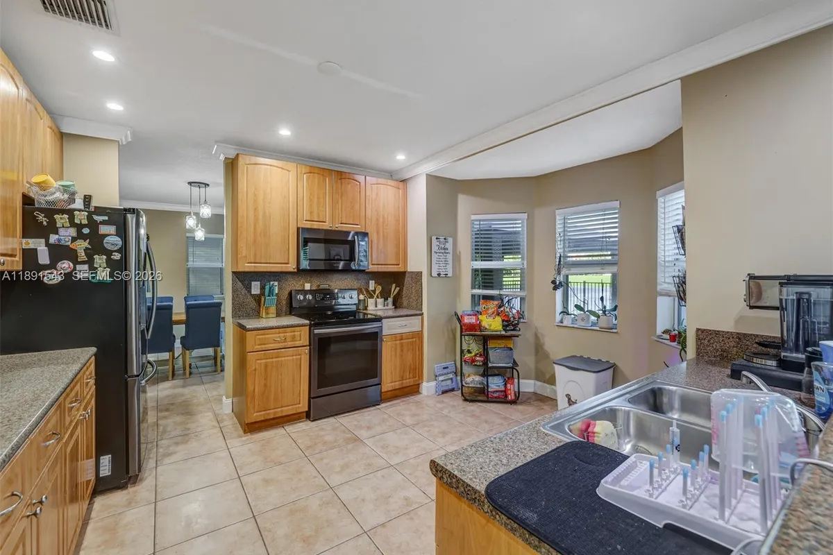 21071 SW 88th Ct, Cutler Bay FL 33189