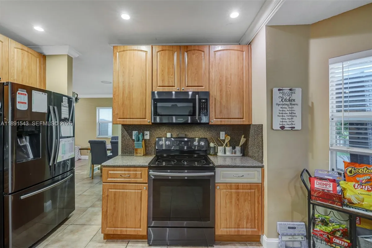 21071 SW 88th Ct, Cutler Bay FL 33189