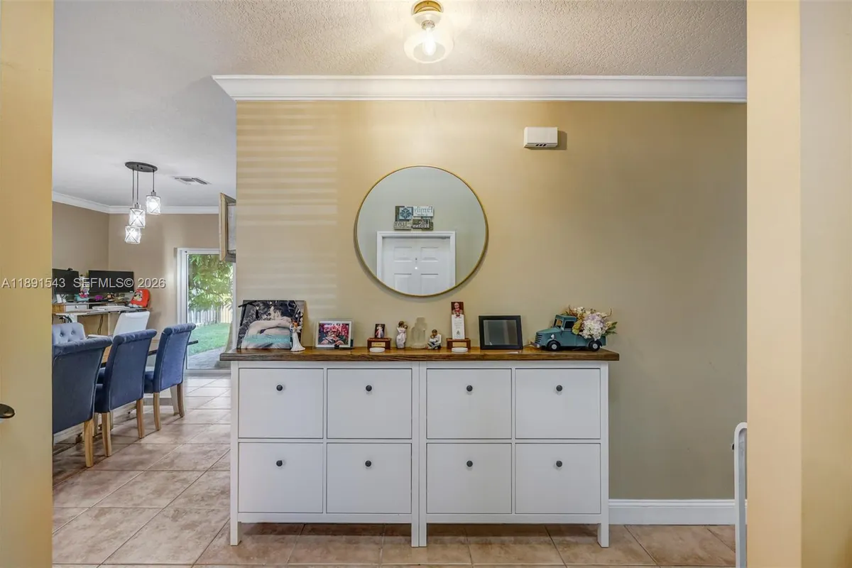 21071 SW 88th Ct, Cutler Bay FL 33189