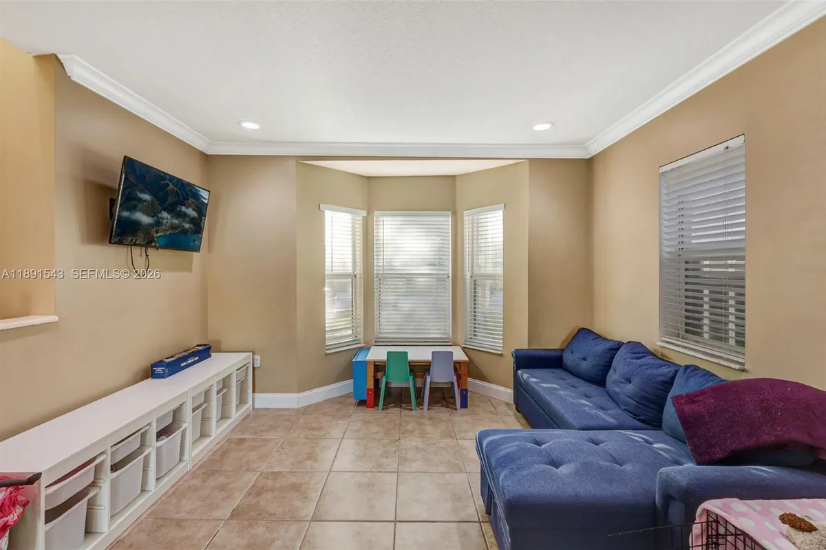 21071 SW 88th Ct, Cutler Bay FL 33189