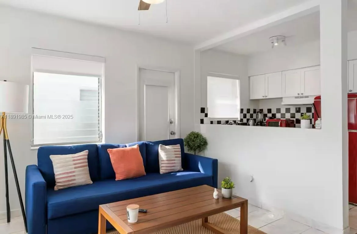 7721 Harding Ave # 8, Miami Beach FL 33141