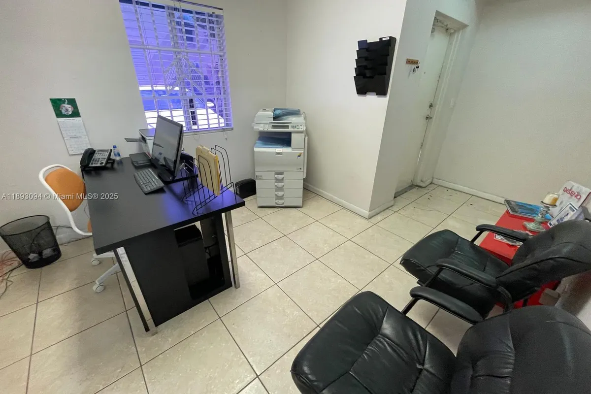 10820 NW 138th St # C, Hialeah Gardens FL 33018