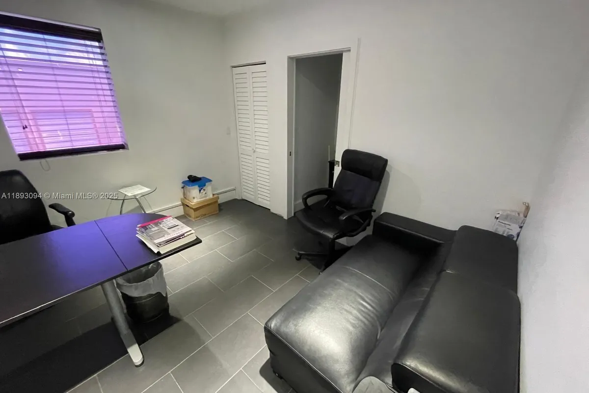 10820 NW 138th St # C, Hialeah Gardens FL 33018