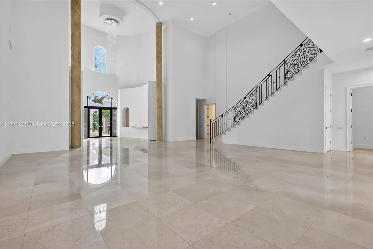 7837 SW 117th St, Pinecrest FL 33156