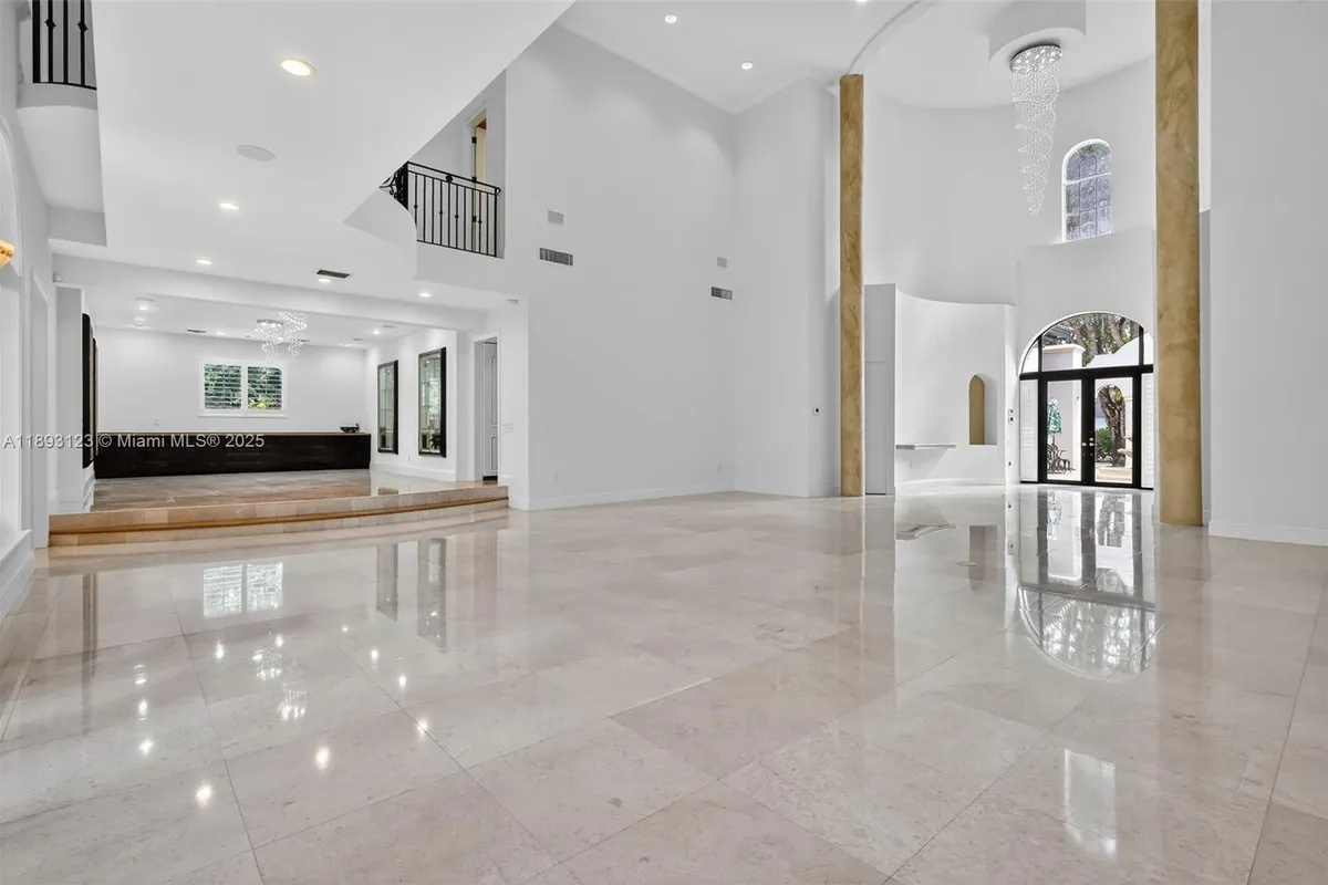 7837 SW 117th St, Pinecrest FL 33156