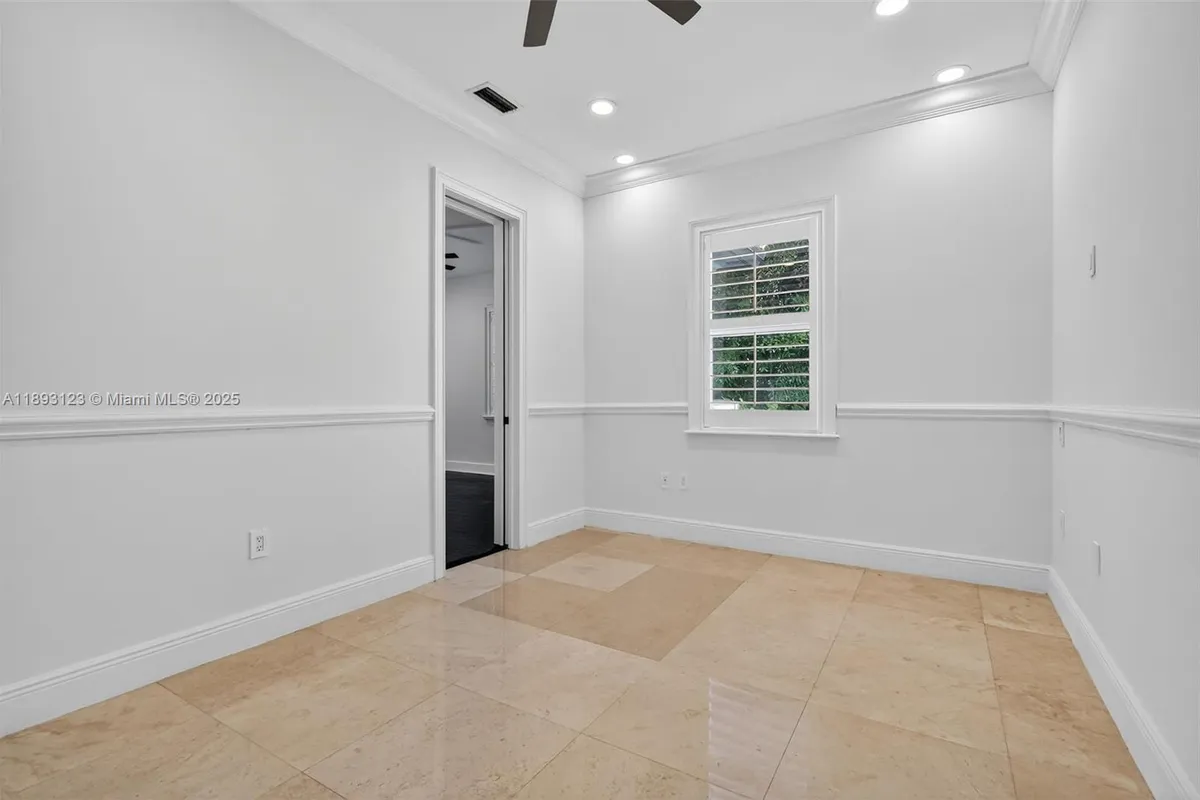 7837 SW 117th St, Pinecrest FL 33156