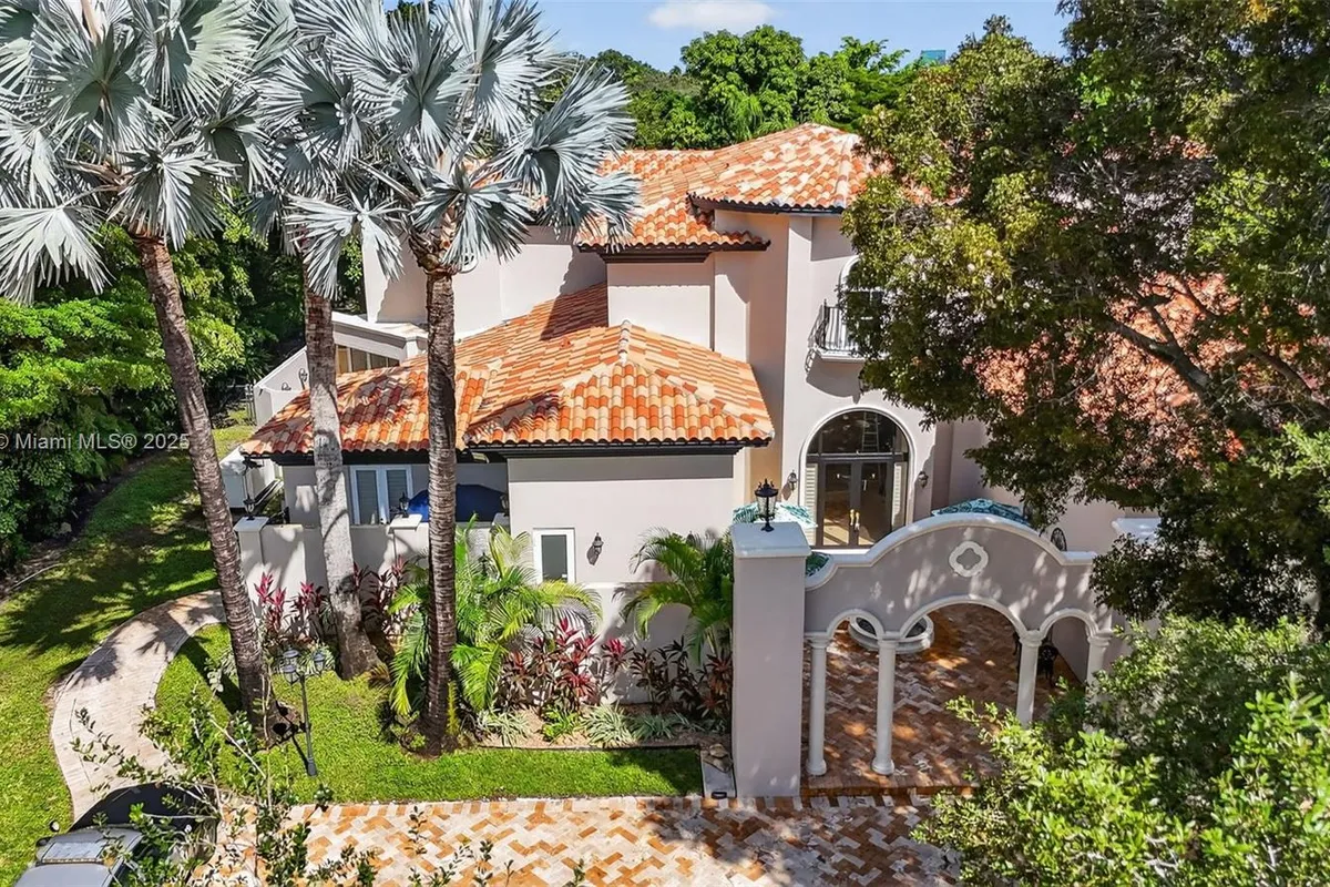 7837 SW 117th St, Pinecrest FL 33156