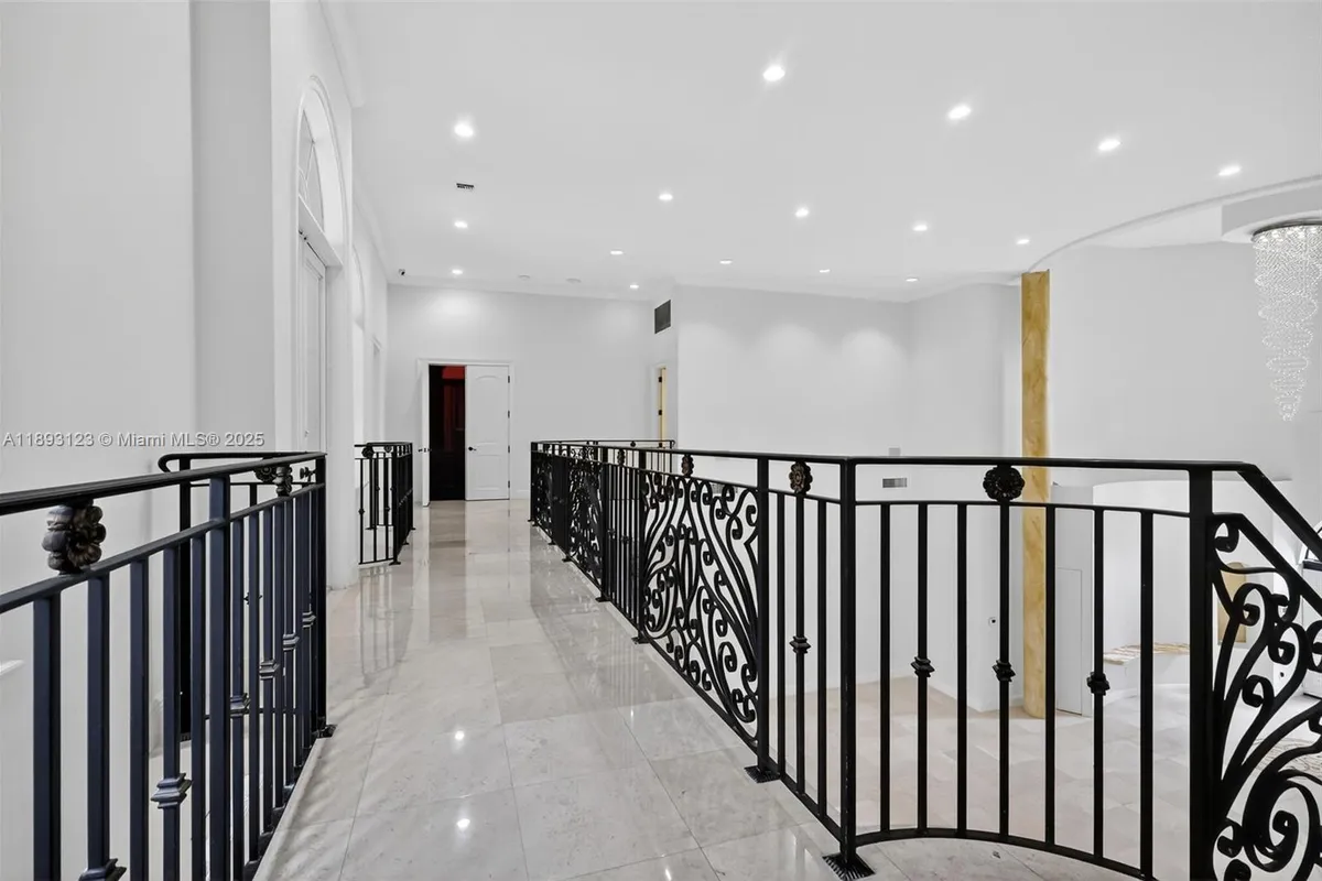 7837 SW 117th St, Pinecrest FL 33156