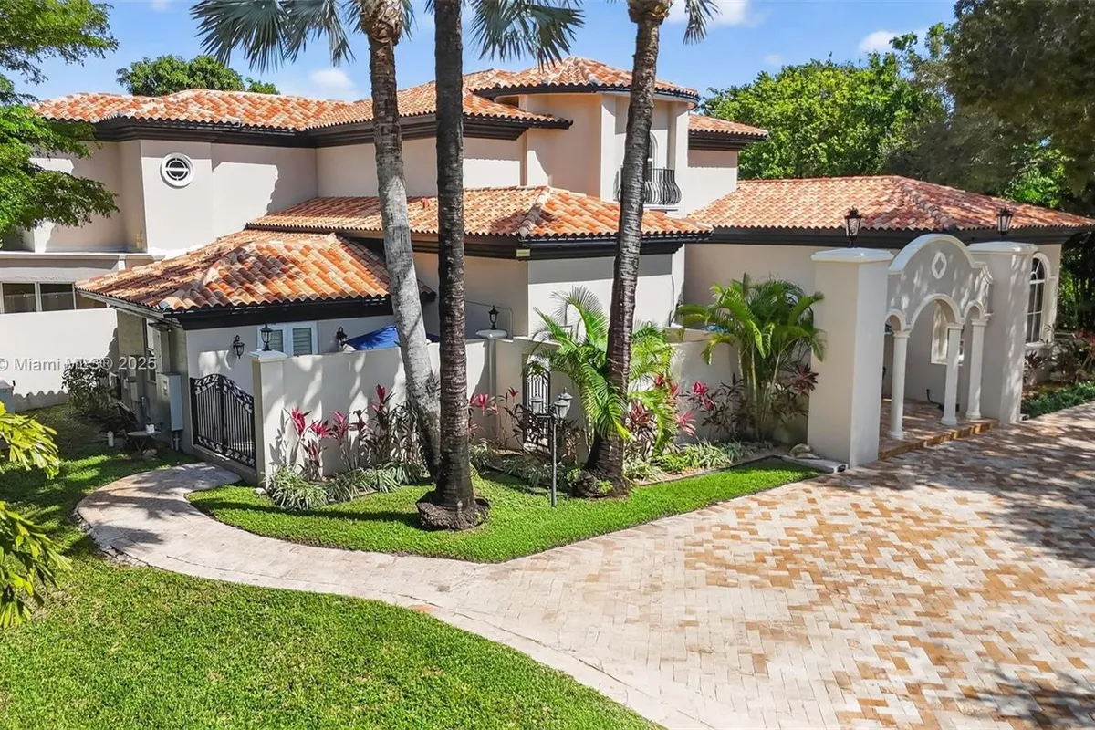 7837 SW 117th St, Pinecrest FL 33156