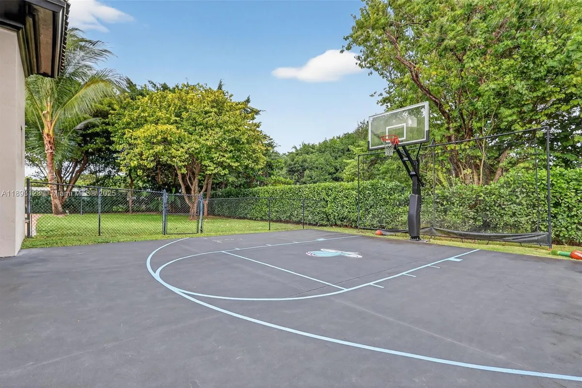 7837 SW 117th St, Pinecrest FL 33156