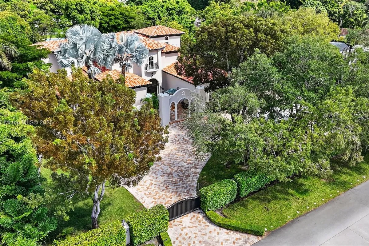 7837 SW 117th St, Pinecrest FL 33156