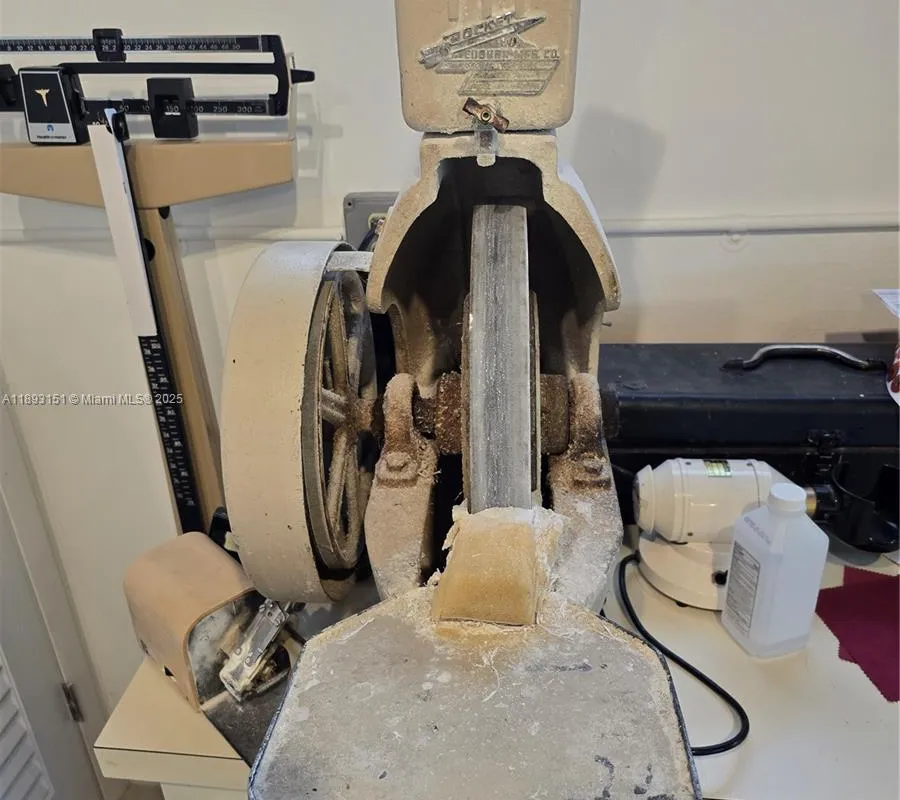 2100 Coral Way, Coral Gables FL 33145