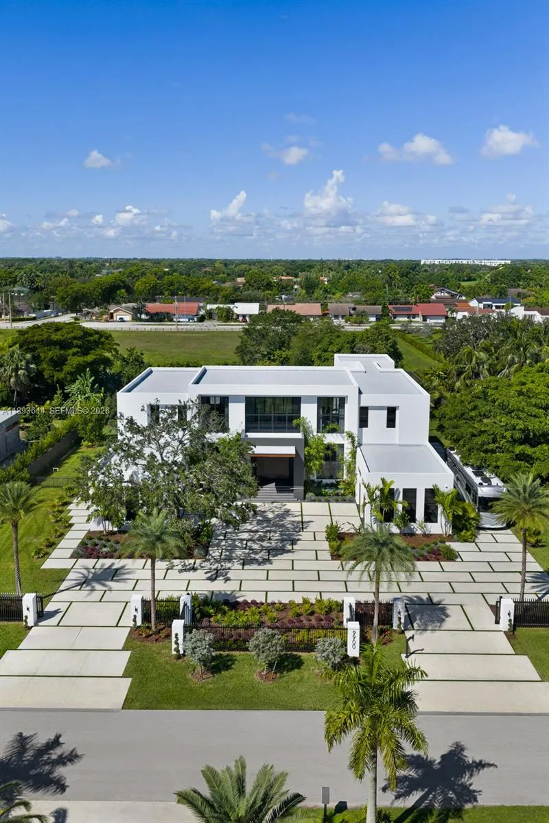 9900 SW 125th Ave, Miami FL 33186