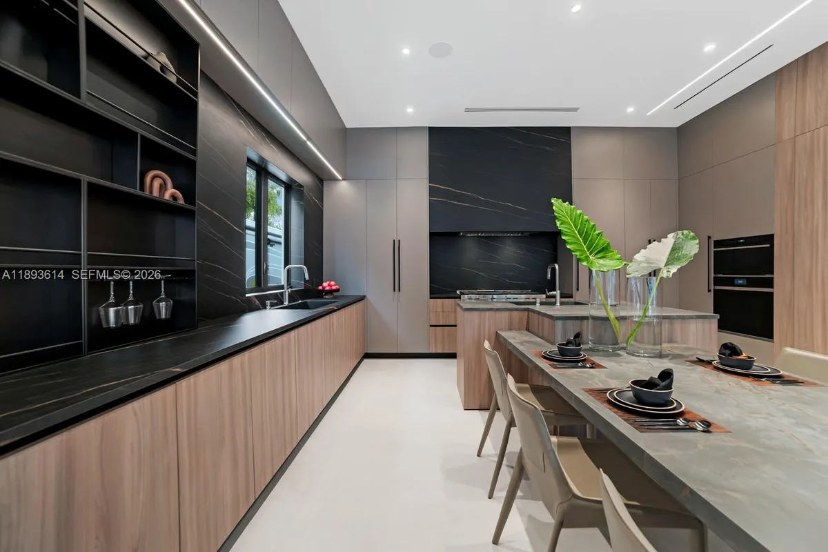 9900 SW 125th Ave, Miami FL 33186