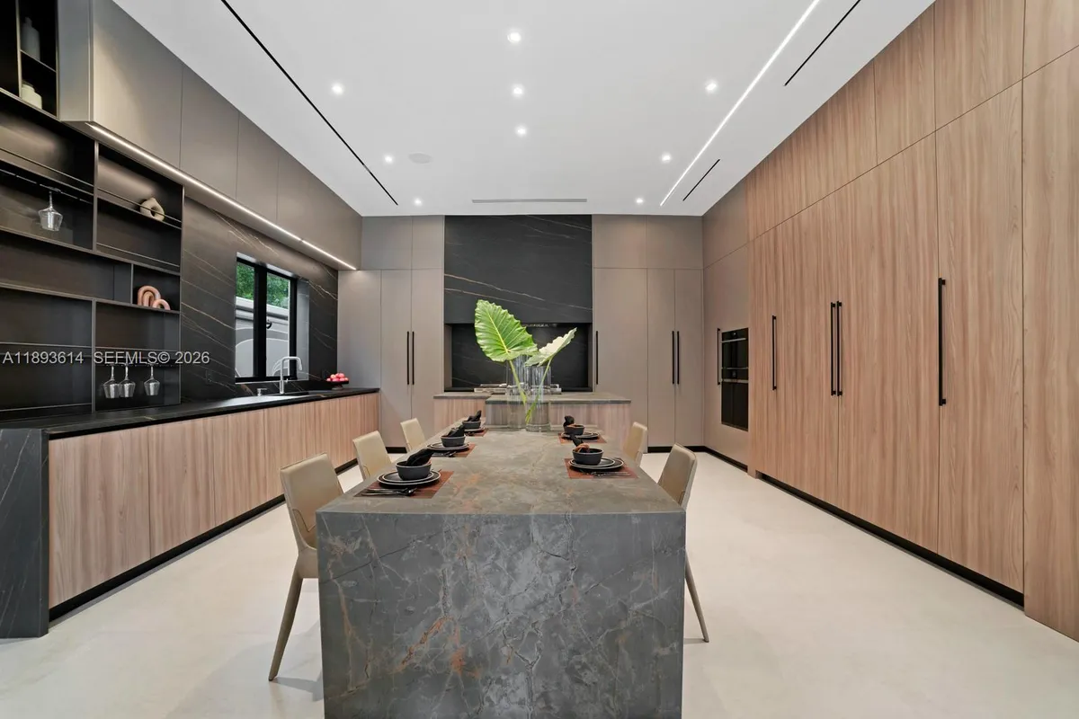 9900 SW 125th Ave, Miami FL 33186