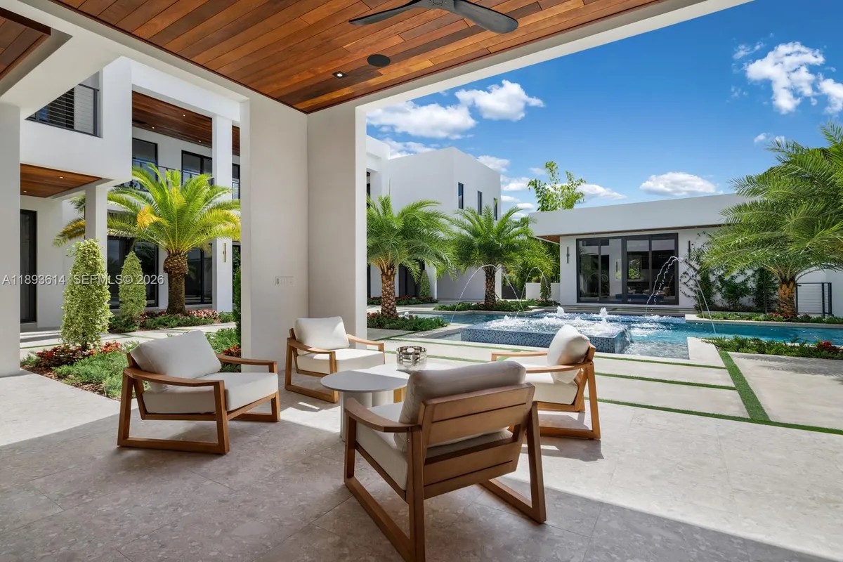 9900 SW 125th Ave, Miami FL 33186