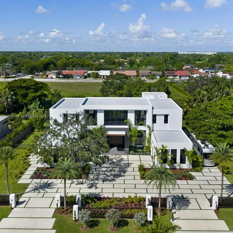 9900 SW 125th Ave, Miami FL 33186