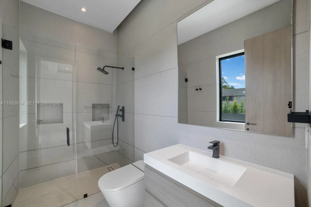 9900 SW 125th Ave, Miami FL 33186